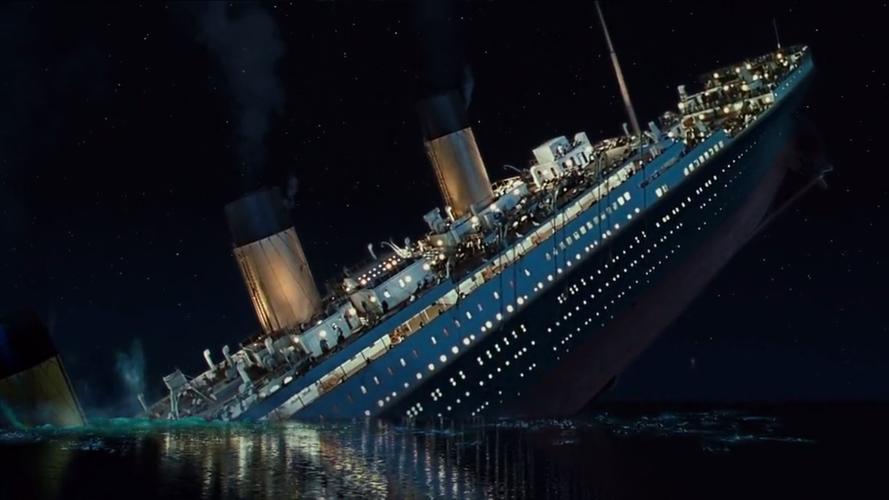 泰坦尼克号沉没片段